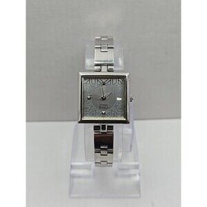 Titan Raga 2509SAA Womens Square Silver Dial Bracelet Quartz Watch New Battery